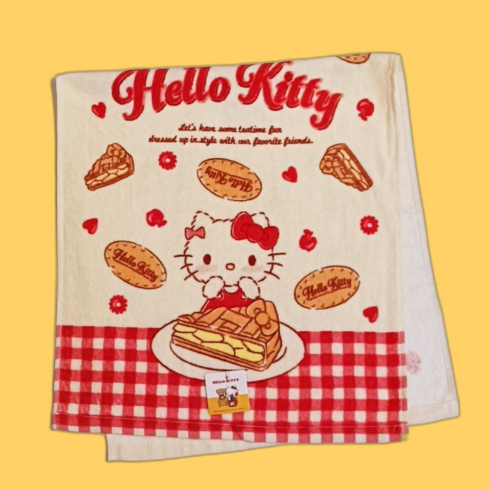 Hello kitty sanrio towel